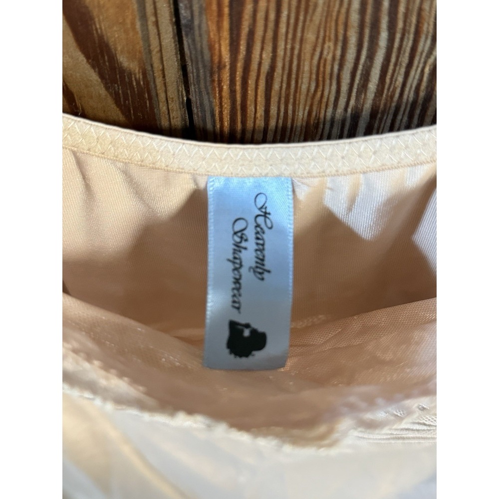 Heavenly Secrets Shapewear Tank Women's Size 4X Beige Lace Smoothing Accent NWT